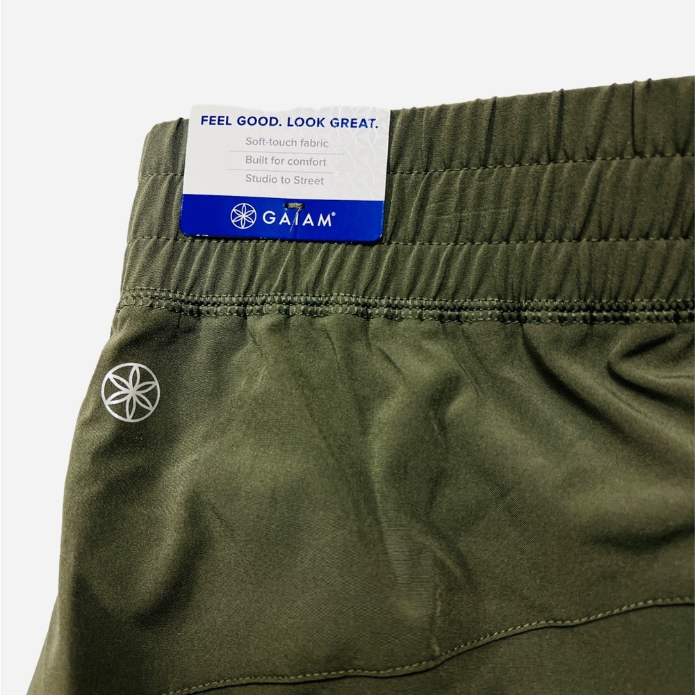 Gaiam Women's Warrior Yoga Short Bike & Running Activewear Shorts Green Size XL - Picture 7 of 9